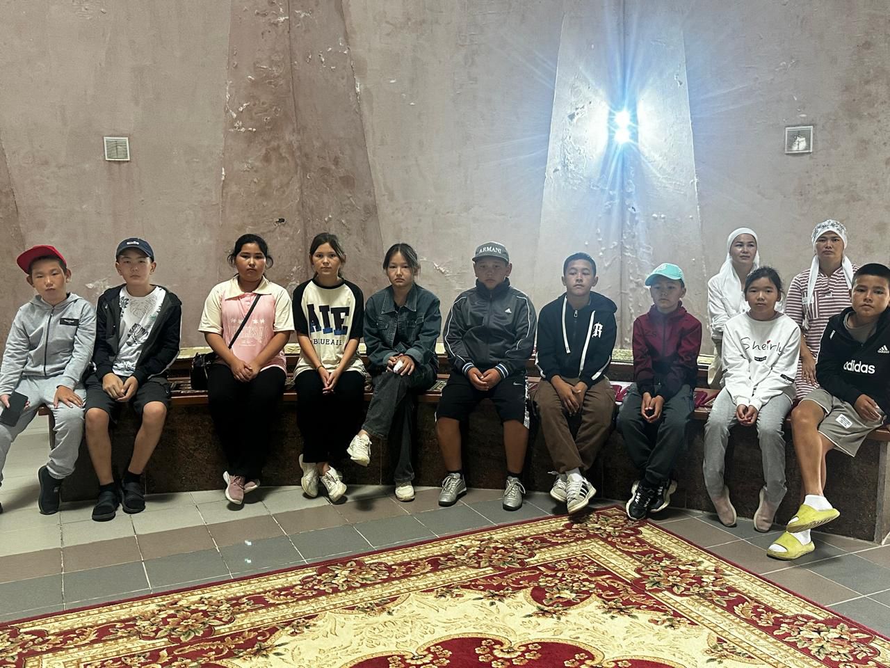 Ақрап орта мектебінің оқушылары