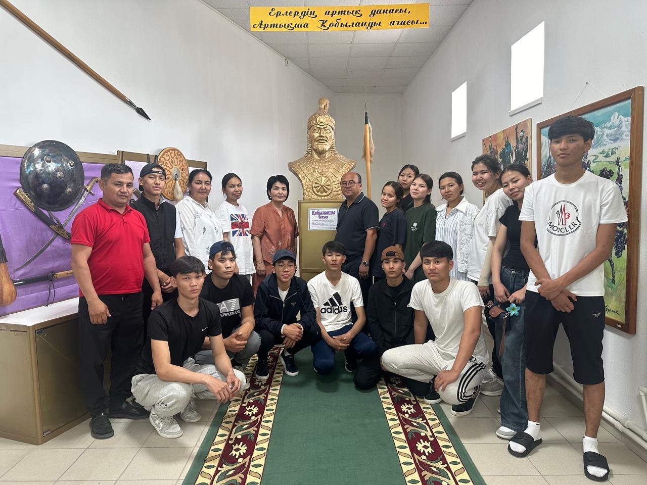 Шалқар ауданының 10 сынып оқушылары кешенімізде