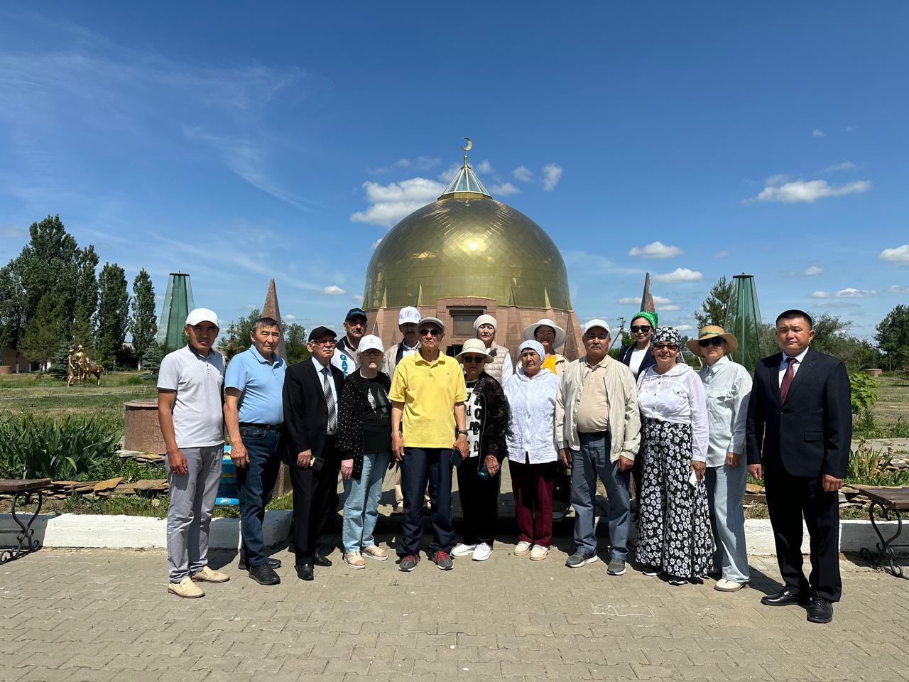 Ақтөбе облыстық ардагер педагогтар ұйымы кешенге зиярат жасап келді