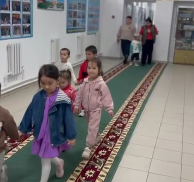 Қарлығаш бөбекжай балабақшасының бүлдіршіндері кешенімізде